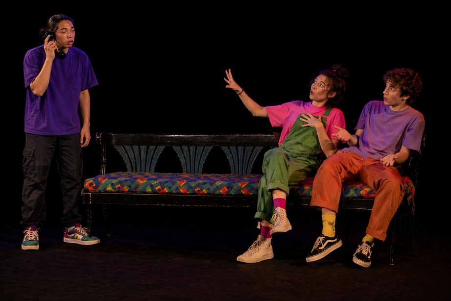 cours de théâtre pour adolescents à Paris avec travail de texte et jeu de scène