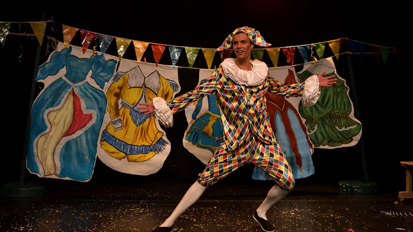 Cours de théâtre à Paris – scène de spectacle